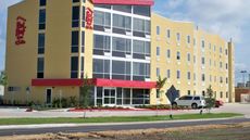 Red Roof Inn & Suites Beaumont