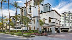 Peacock Suites