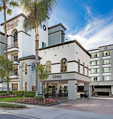 Peacock Suites
