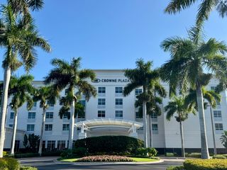 Crowne Plaza Fort Myers Gulf Coast