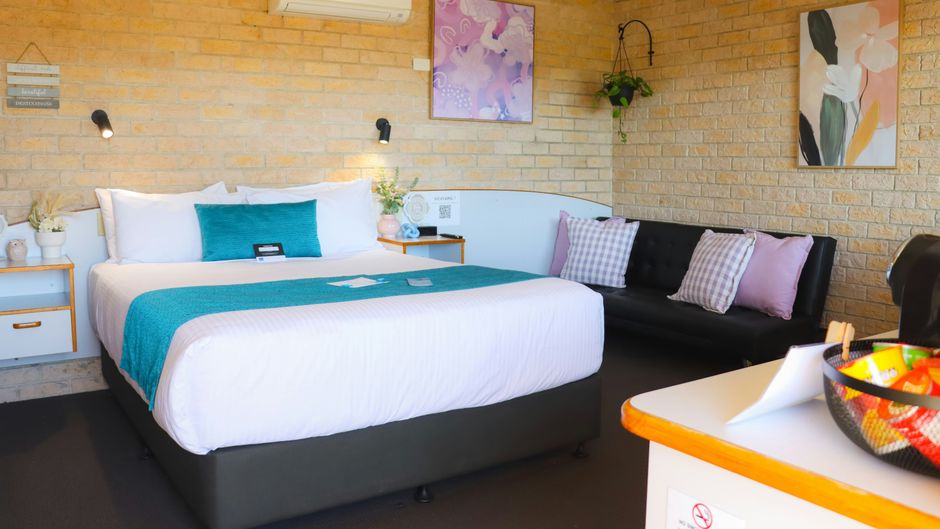 Kennedy Drive Motel Room