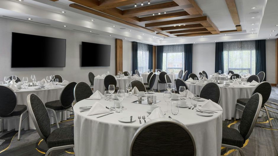 Delta Hotels by Marriott Waterloo Meeting