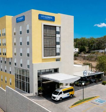 City Express by Marriott Airport