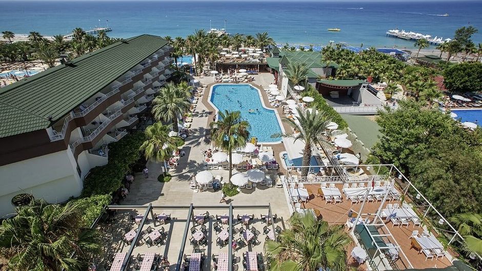Galeri Resort Hotel Exterior
