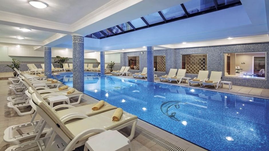 Galeri Resort Hotel Pool