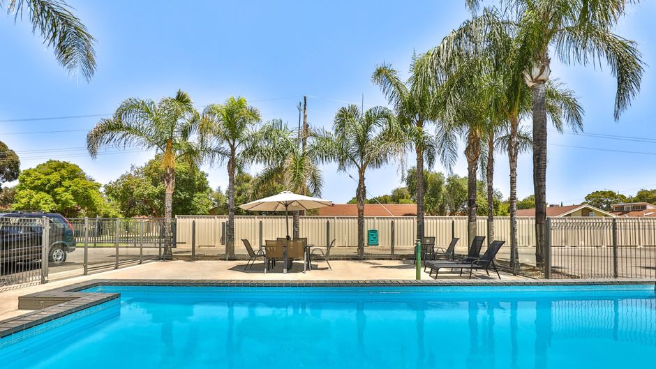 Cottonwood Motor Inn Pool