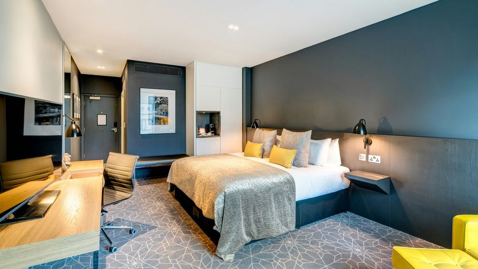 Apex City Of Bath Hotel Room