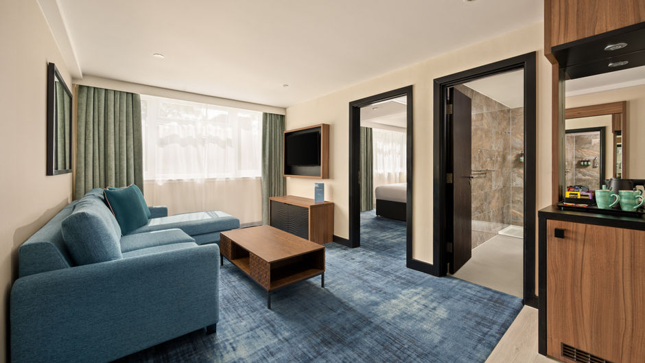 Crowne Plaza Gerrards Cross Hotel Suite