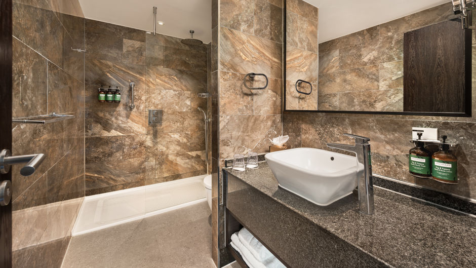 Crowne Plaza Gerrards Cross Hotel Room