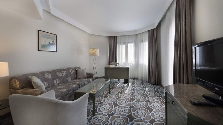 Xanadu Resort Hotel Suite