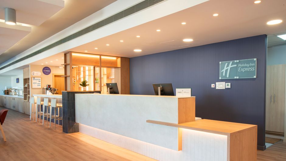 Holiday Inn Express Valencia Bonaire Exterior