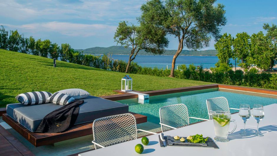 Avaton Luxury Hotel & Villas Pool