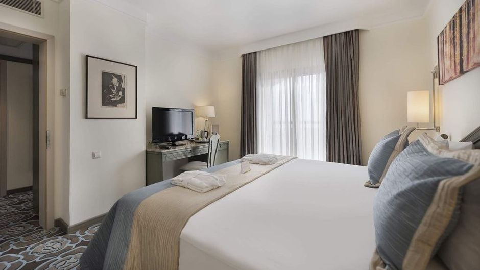 Xanadu Resort Hotel Suite