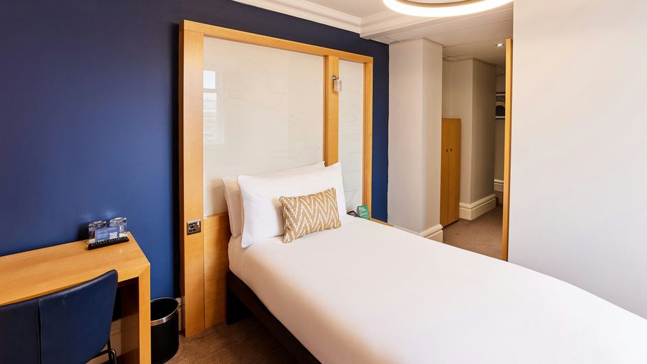Thistle London Park Lane Room
