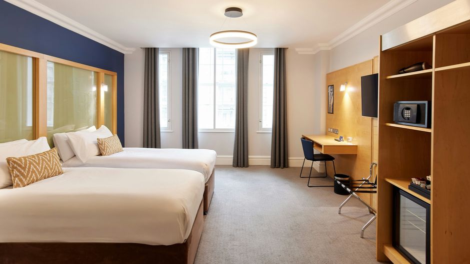 Thistle London Park Lane Room