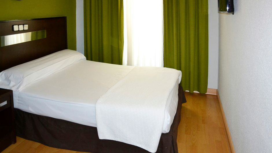 Hotel Las Estrellas Room