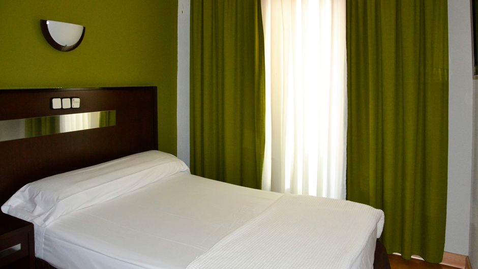 Hotel Las Estrellas Room