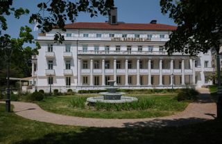 Badischer Hof Leonardo Limited