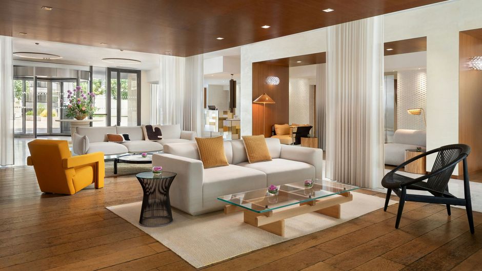 Renaissance Aix-en-Provence Hotel Lobby
