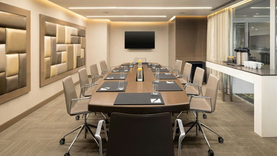 AC Hotel by Marriott Panama City Meeting