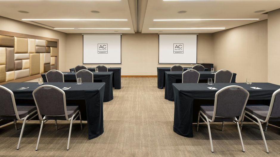 AC Hotel by Marriott Panama City Meeting