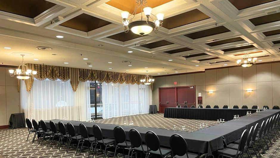 Sandman Signature Edmonton Downtown Hotel Meeting