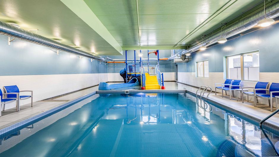 Holiday Inn Express & Suites Halifax Pool