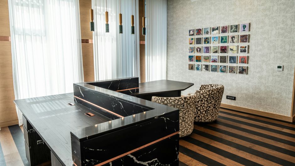 Saxon Hotel Lobby
