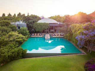Saxon Hotel