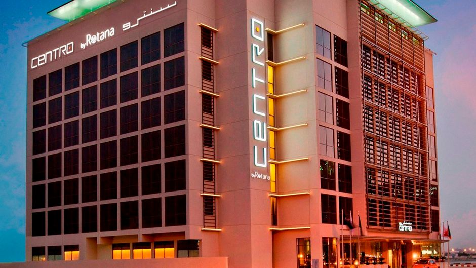 Centro Barsha Exterior
