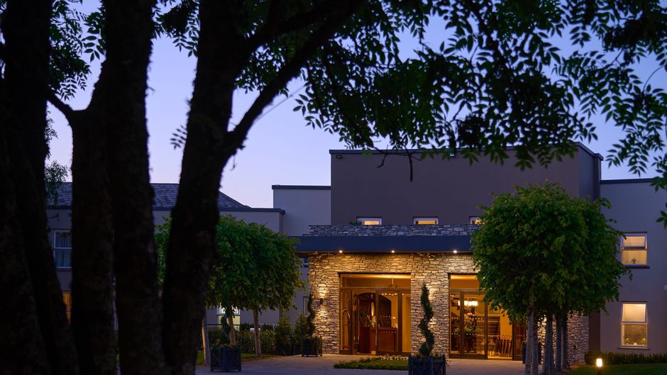 Tulfarris Hotel & Golf Resort Exterior