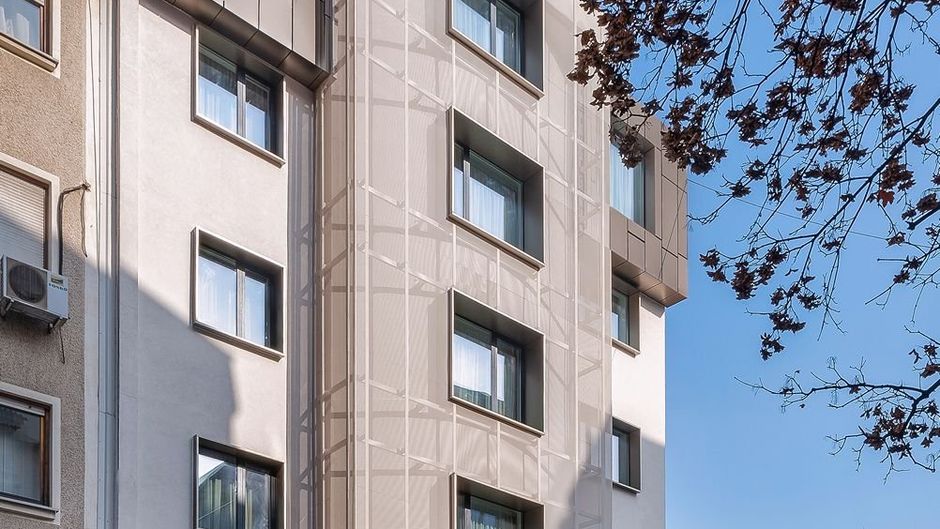 Tims Apartments Exterior