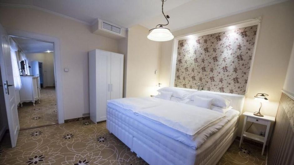 Golden Royal Boutique Hotel Room