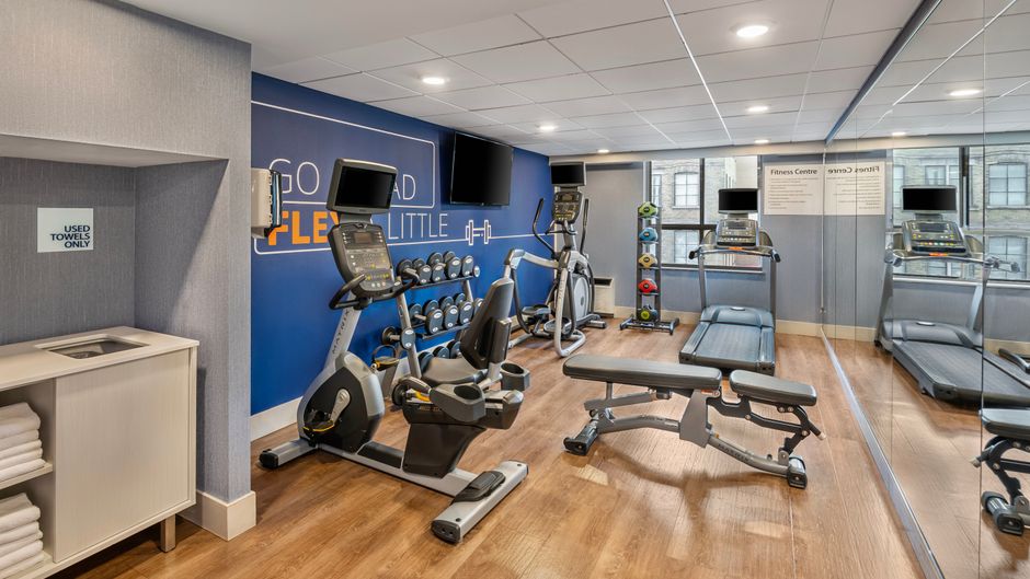 Holiday Inn Express Toronto Downtown Health Club