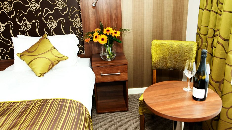 Collection Hotel Birmingham Room