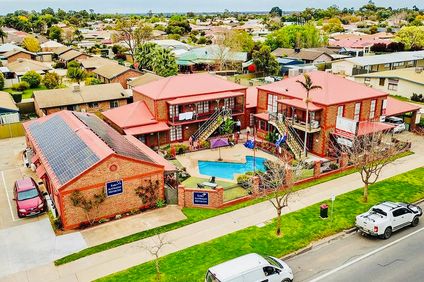 Early Australian Motor Inn