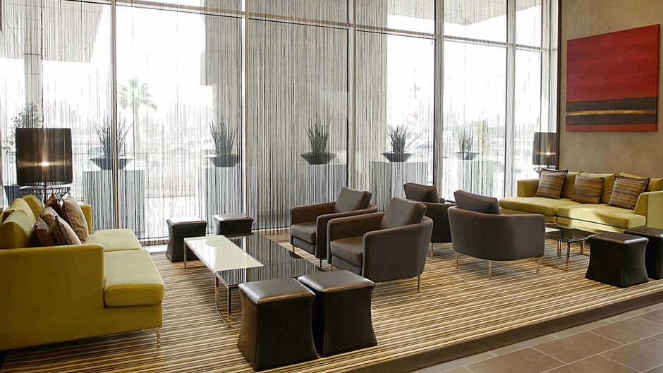 Centro Corniche Lobby