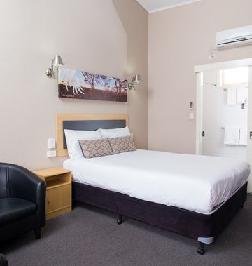 Downs Motel