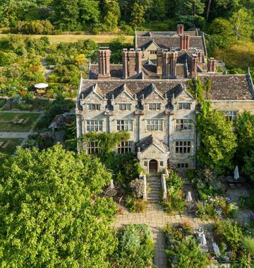 Gravetye Manor Hotel