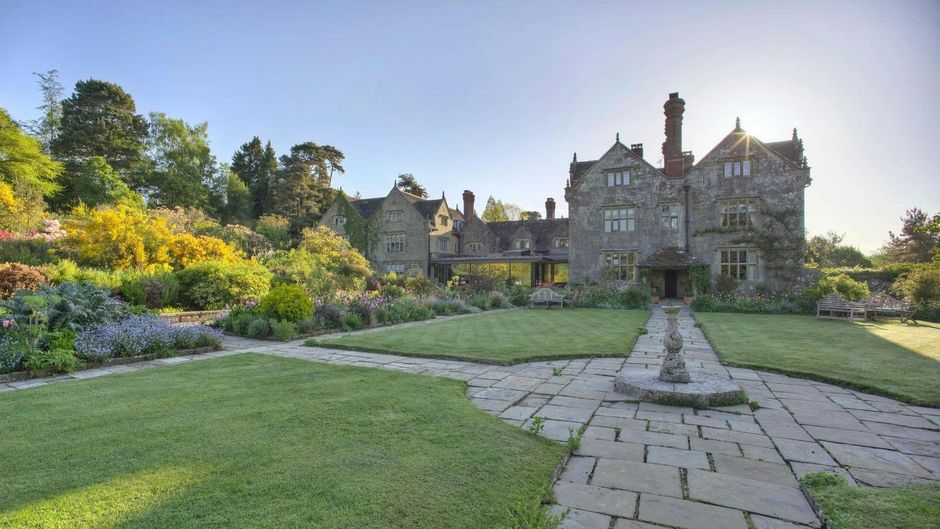 Gravetye Manor Hotel Exterior