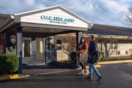 Oak Island Resort & Conference Centre