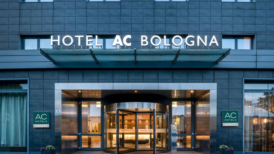 AC Bologna Exterior