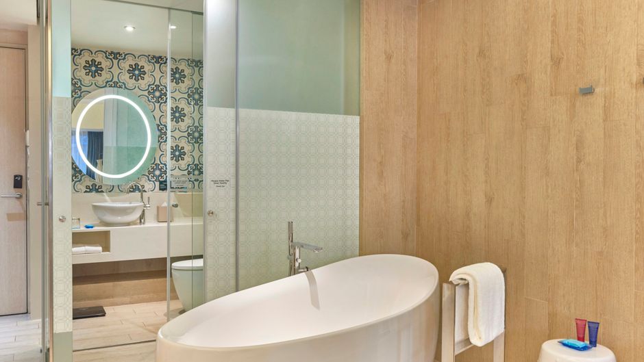 Village Hotel Katong Room