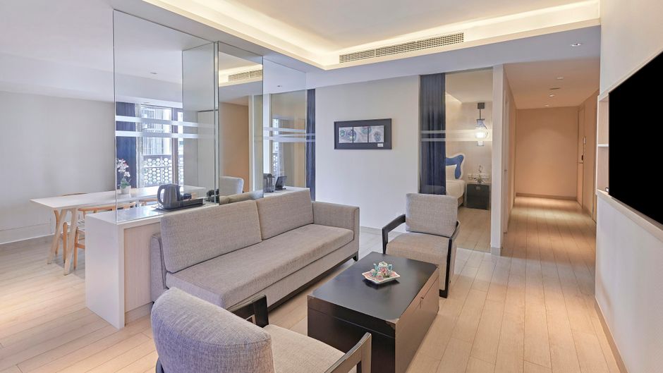 Village Hotel Katong Suite
