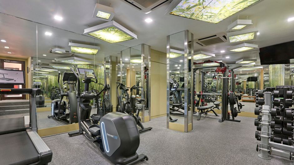 Village Hotel Albert Court Health Club