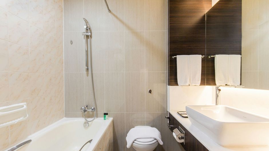 Village Hotel Bugis Room