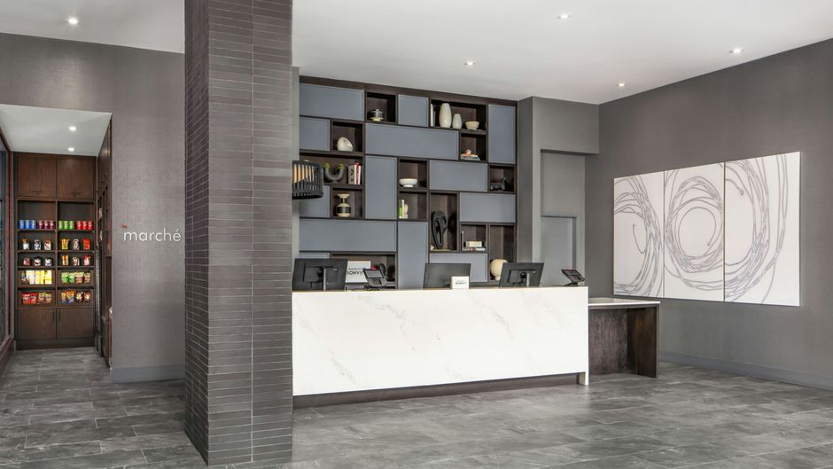Residence Inn Montreal Airport Lobby