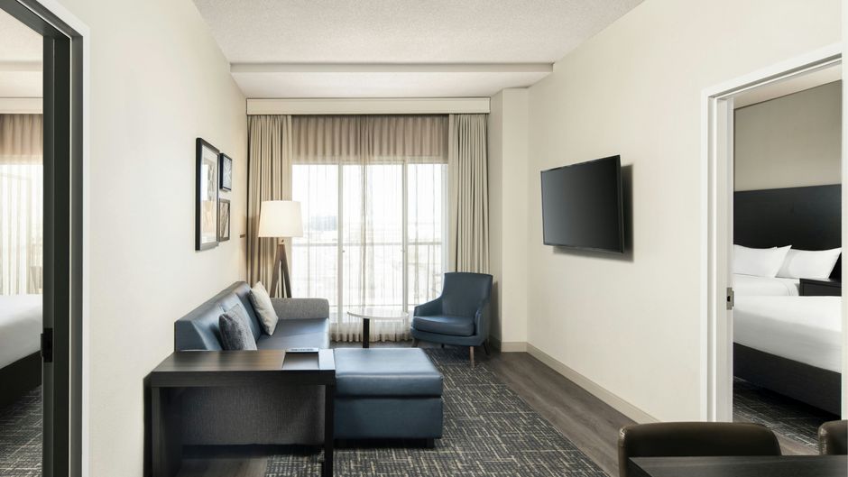 Residence Inn Montreal Airport Room