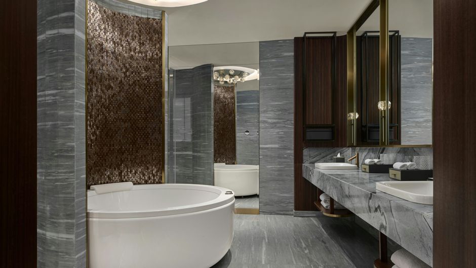 Sheraton Kuching Hotel Room