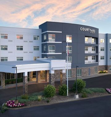 Courtyard Schenectady at Mohawk Harbor
